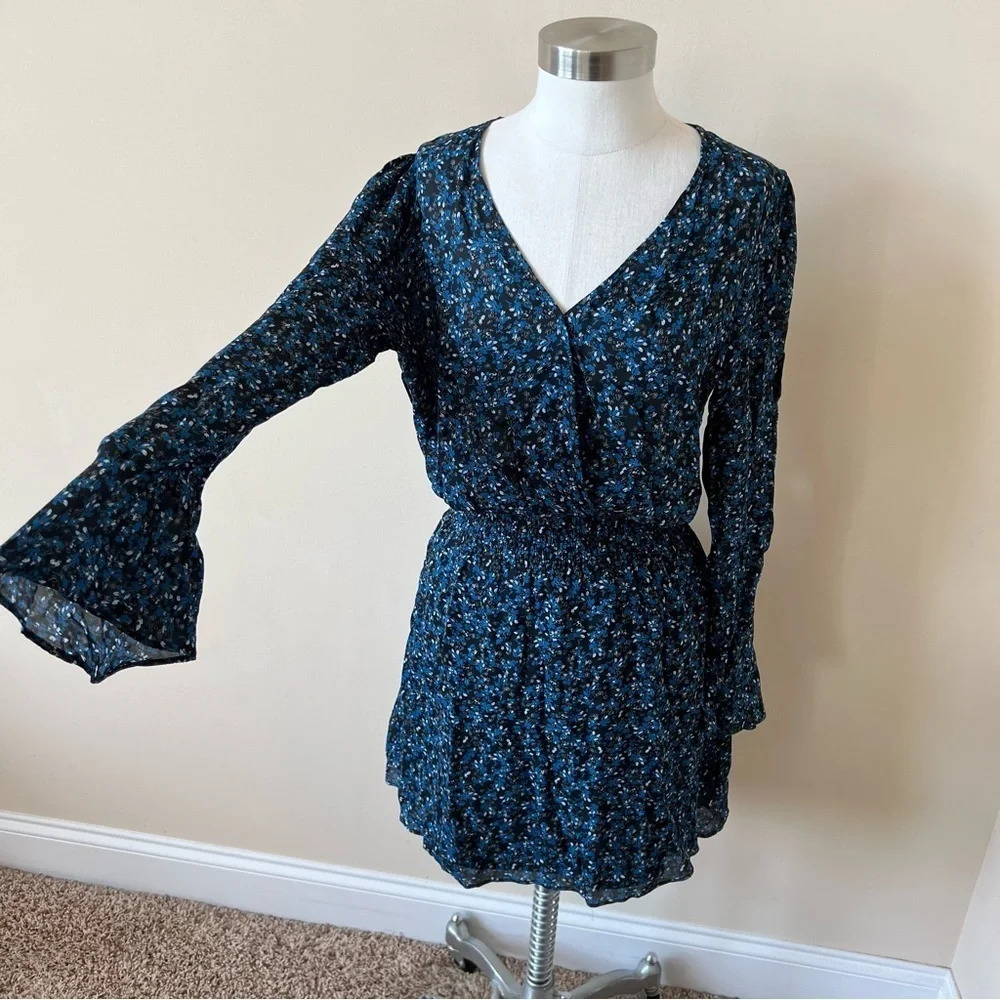 Parker bell sleeve floral v-neck dress 5795